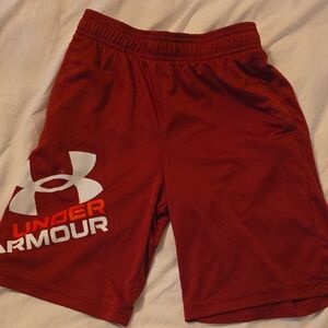 Under Armour Youth Medium Bold Red Sports Shorts